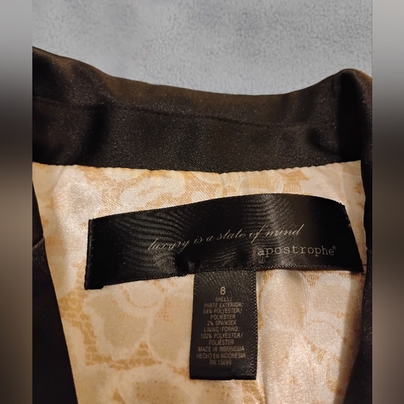 Women's Black Blazer size 8 brand : apostrophe - Picture 3 of 5
